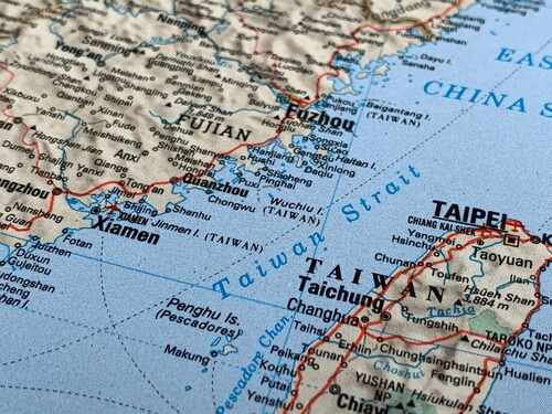 Map showing Taiwan and parts of China, including cities and geographical features
